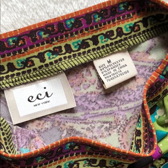 ECI print dress w tie back - Picture 4 of 6